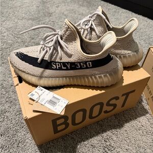 Adidas Yeezy Boost 350 V2